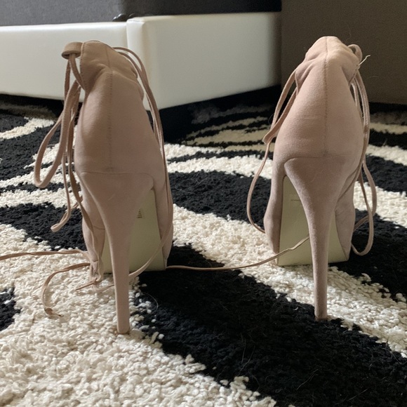 Colin Stuart suede nude lace up peep toe 6 inch heels - Picture 6 of 13